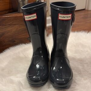 Hunter Gray/Black Rain Boots Women’s Size 6 pre-owned.